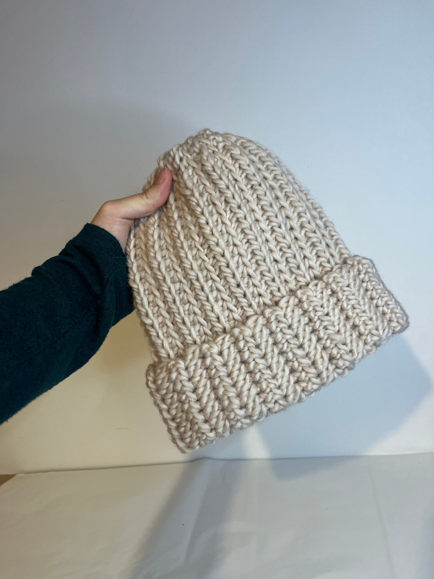 Czapka wełniana pianka cukrowa