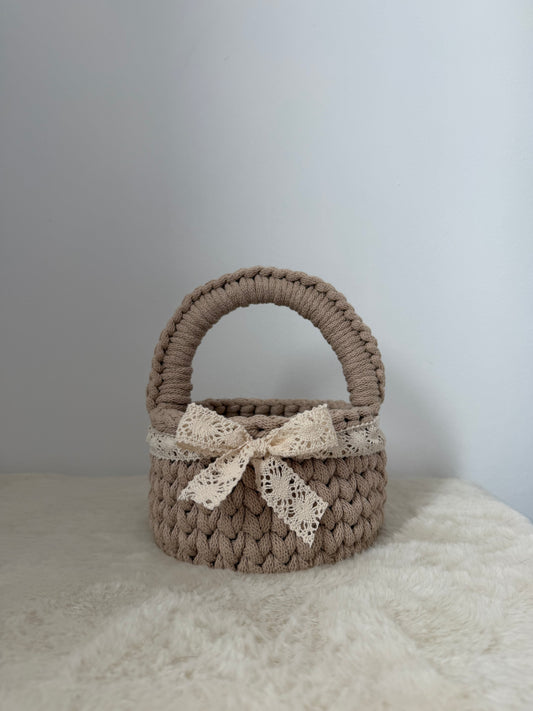 Koszyk wielkanocny beżowy
