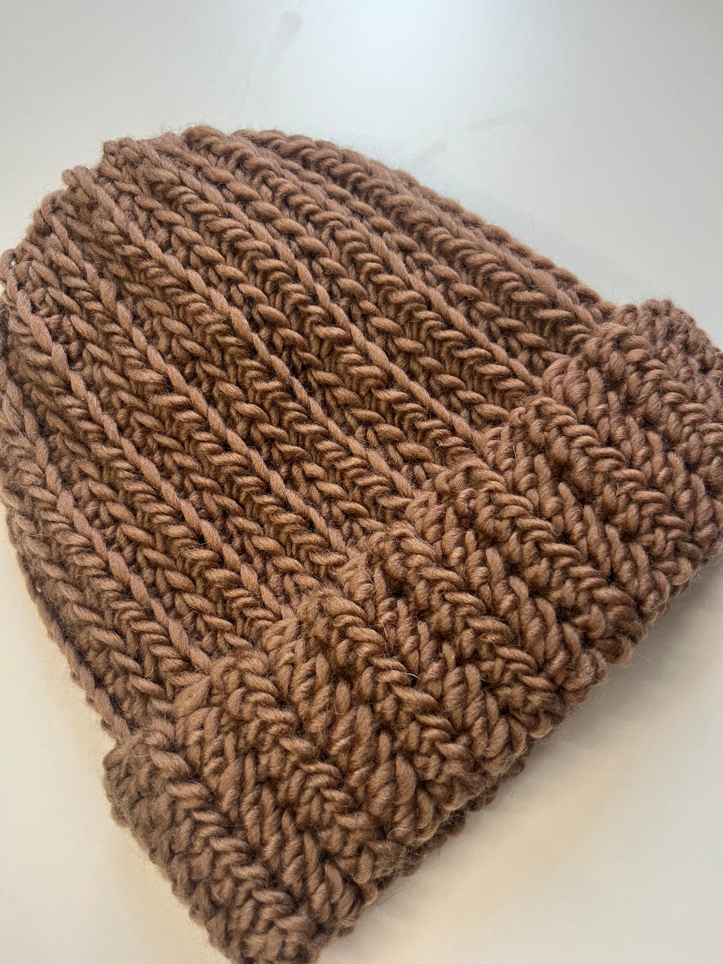 Czapka wełniana migdał