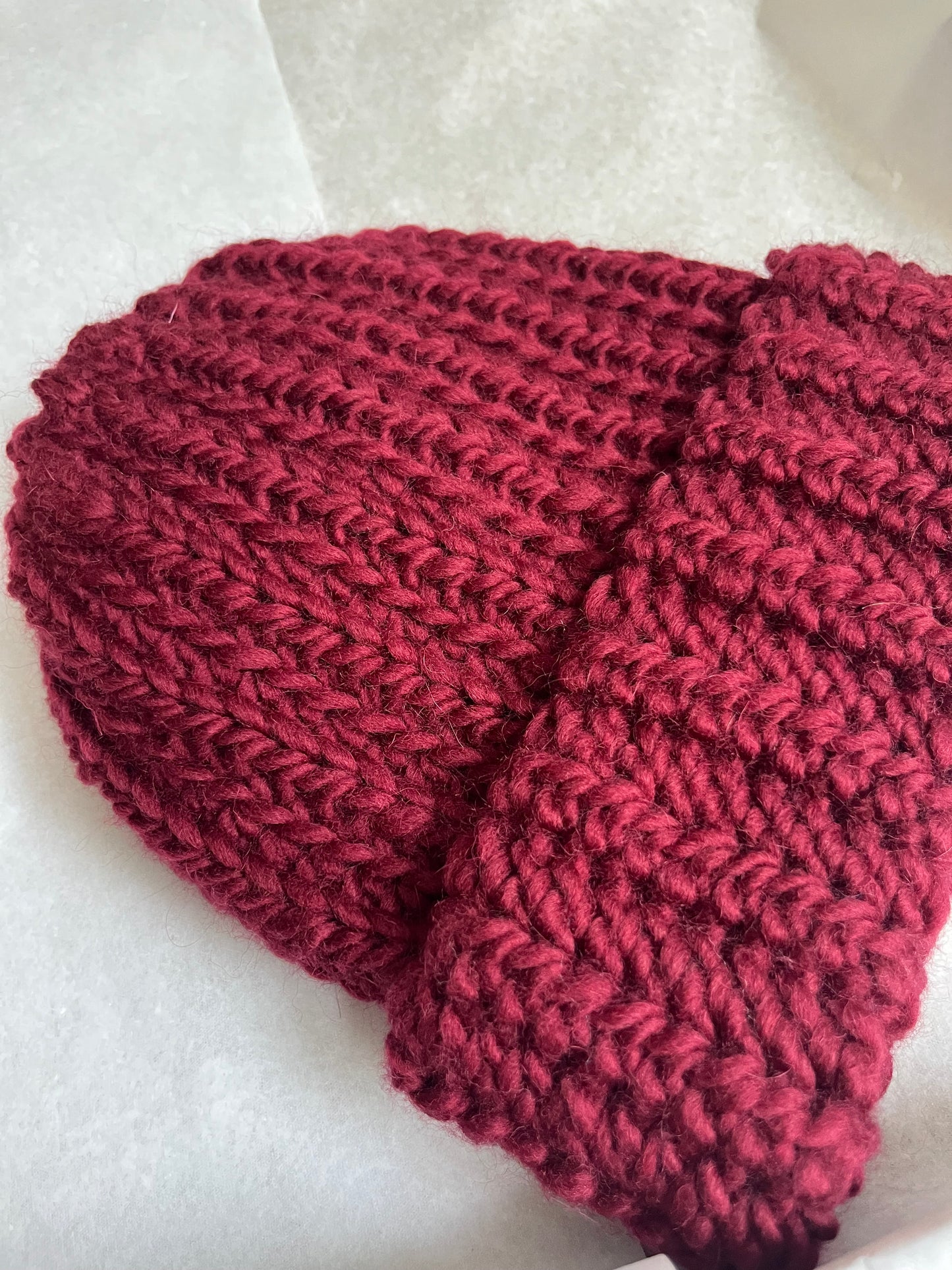 Czapka wełniana rubinowa