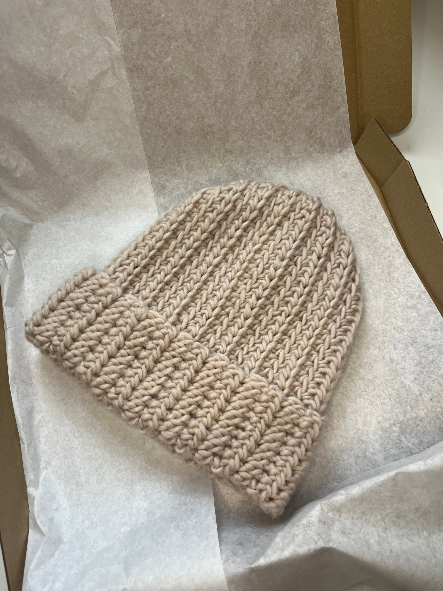 Czapka wełniana pianka cukrowa