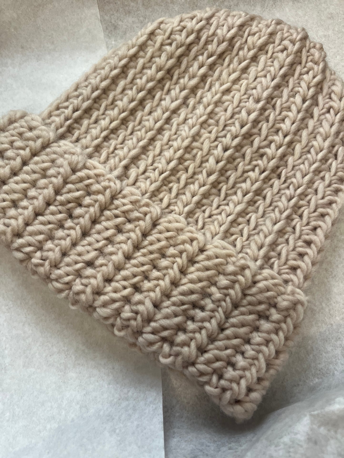 Czapka wełniana pianka cukrowa