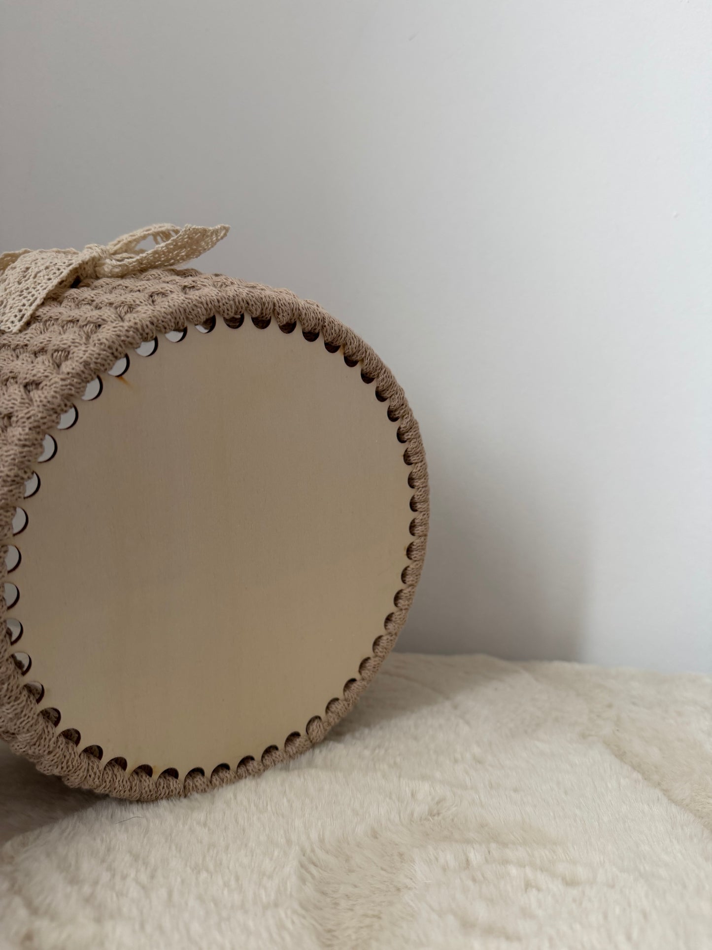 Koszyk beżowy duży